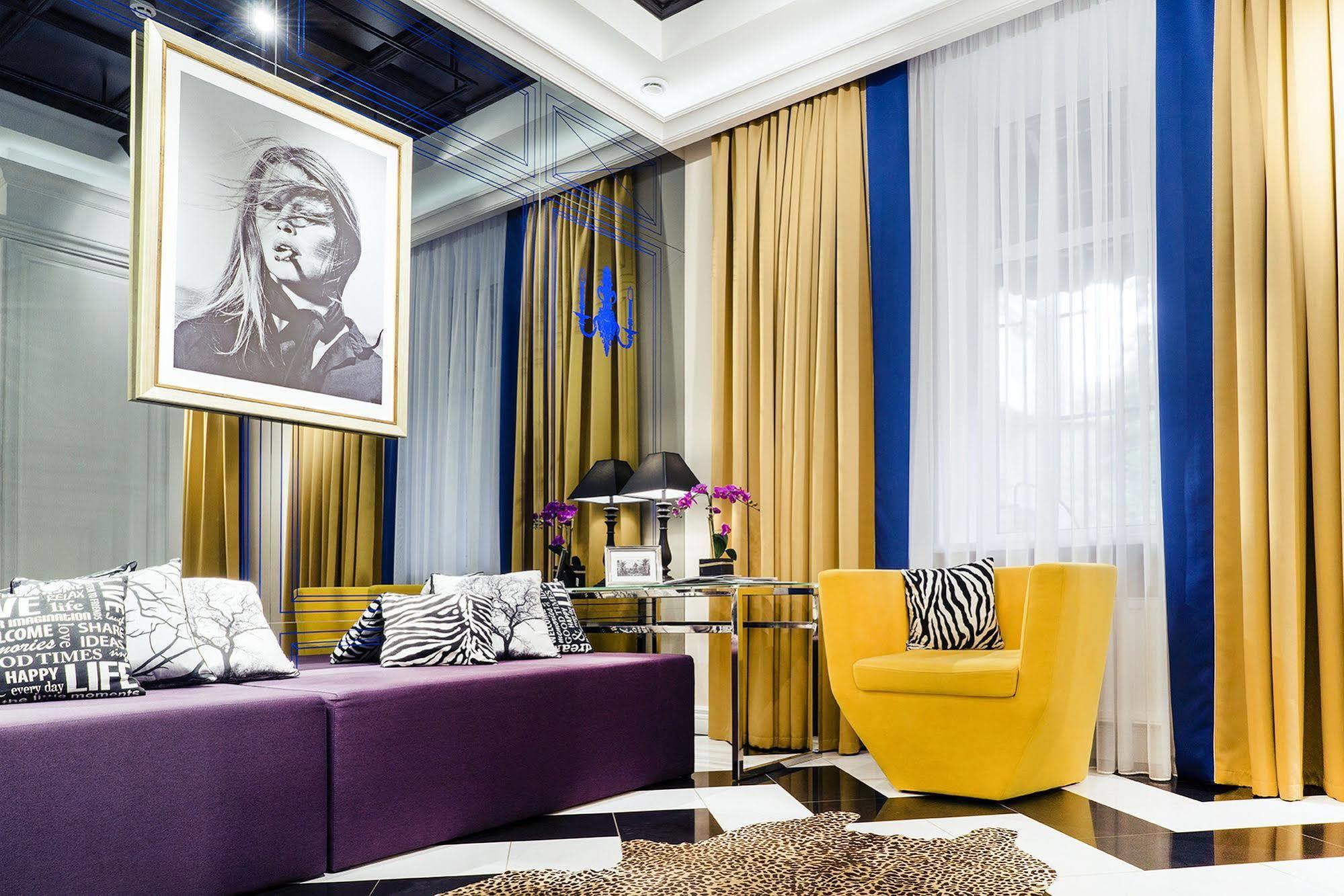 Mirax Sapphire Boutique Hotel Harkov Kültér fotó