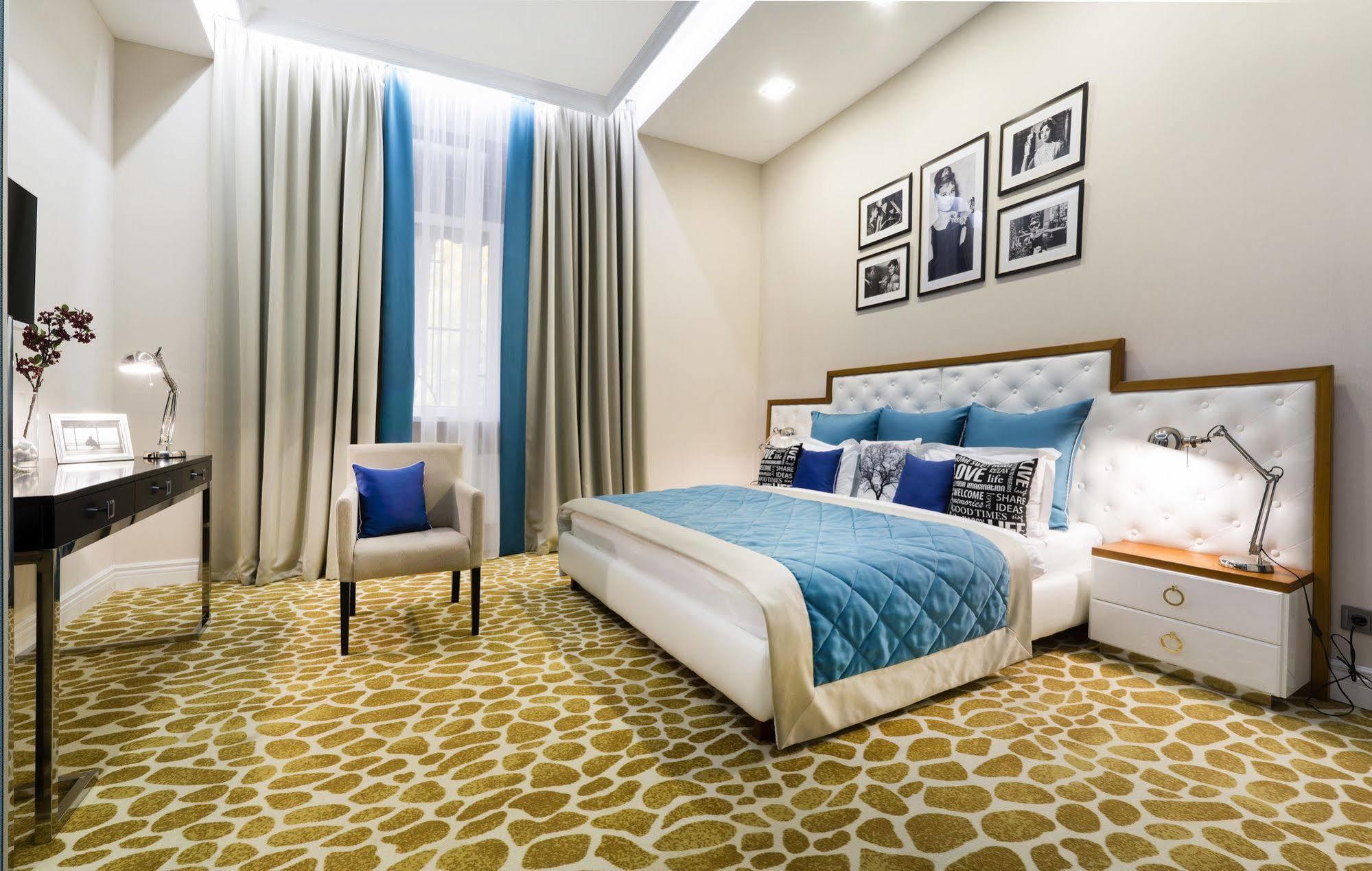 Mirax Sapphire Boutique Hotel Harkov Kültér fotó